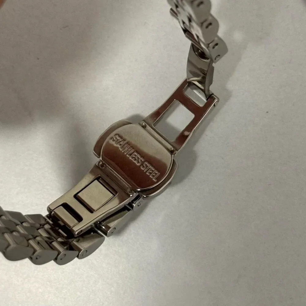 Sku:0465 vintage vibe gold silver watch + in a gift box‎ They fit any hand size
